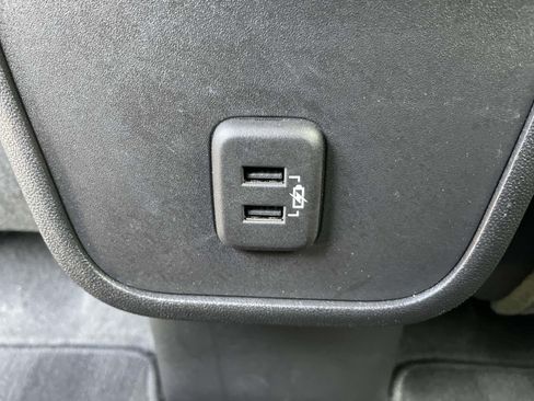 Used 2024 Chevrolet Equinox RS FWD image 12