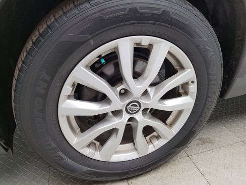 Used 2018 Nissan Rogue SV FWD image 31