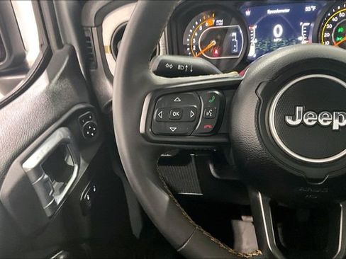 Used 2024 Jeep Wrangler Willys image 11