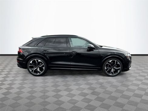 Used 2024 Audi RS Q8 w/ Black Optic Package image 8