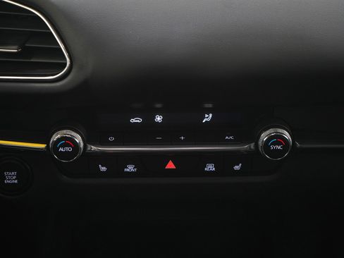 Used 2023 MAZDA CX-30 AWD 2.5 S w/ Premium Package image 19