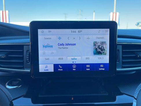 Certified 2022 Ford Explorer ST-Line w/ Class IV Trailer Tow Package image 17