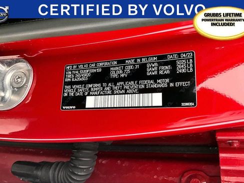 Certified 2023 Volvo XC40 B5 Ultimate w/ Protection Package Premier image 44