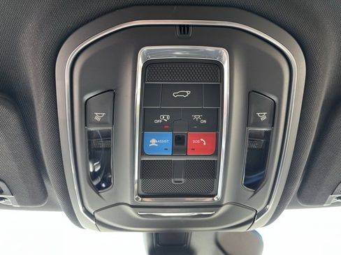 Certified 2022 Jeep Grand Cherokee Altitude image 22