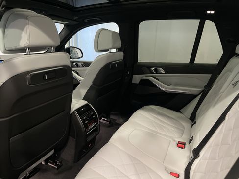 Used 2026 BMW X5 xDrive40i w/ M Sport Package image 23