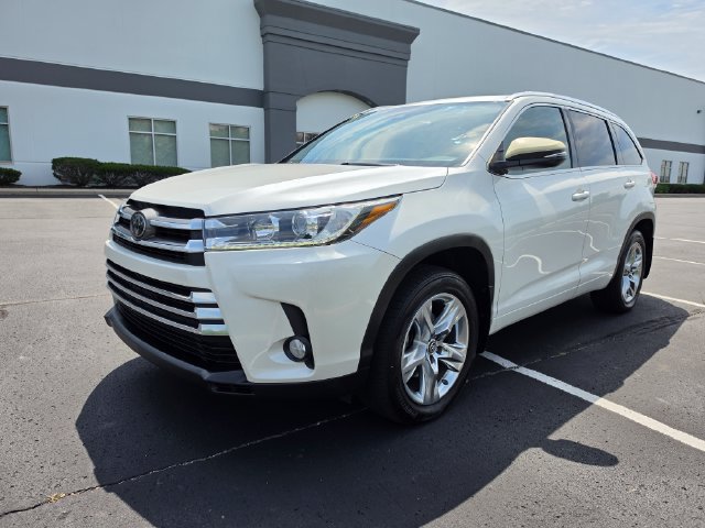 Used 2018 Toyota Highlander Limited AWD/4WD image 14