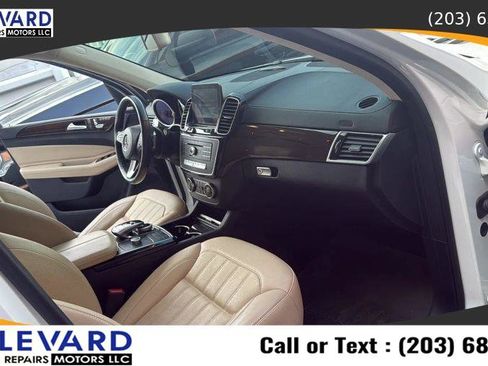 Used 2017 Mercedes-Benz GLS 450 4MATIC image 42