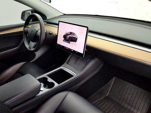 Used 2023 Tesla Model Y Performance AWD/4WD image 27