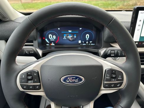 New 2026 Ford Explorer Active w/ Active Comfort Package image 18