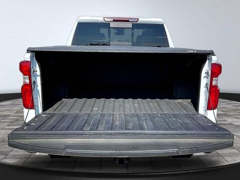 Used 2023 Chevrolet Silverado 1500 RST w/ Rally Edition AWD/4WD image 9