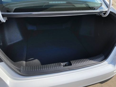 Used 2025 Honda Accord LX image 29