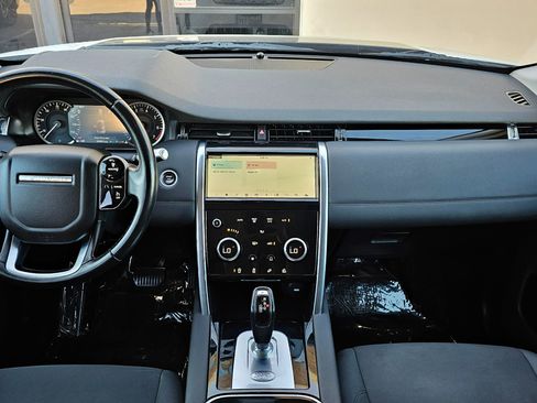 Used 2020 Land Rover Discovery Sport image 21