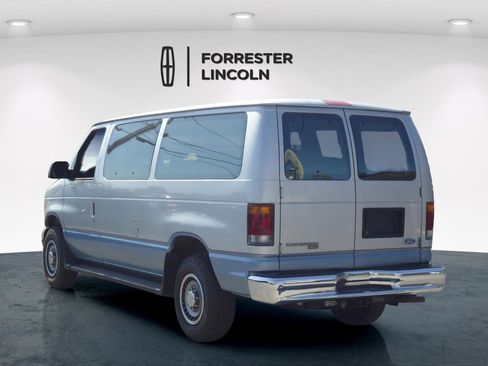 Used 1994 Ford E-350 and Econoline 350 Chateau RWD image 5