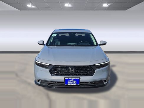 Used 2025 Honda Accord Touring image 6