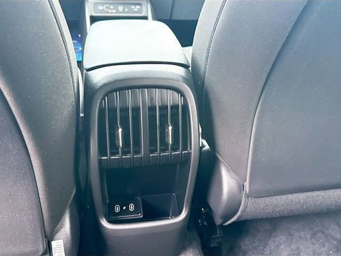 Certified 2025 Hyundai Kona SEL FWD image 25