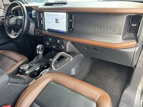Used 2024 Ford Bronco Outer Banks AWD/4WD image 12