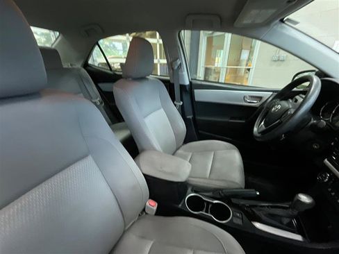 Used 2014 Toyota Corolla LE FWD image 28