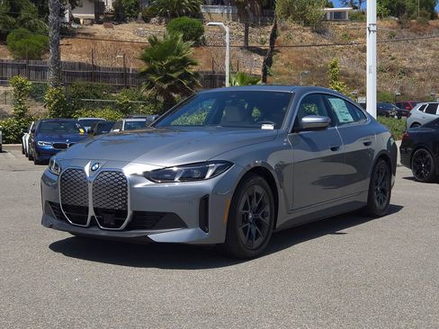 New 2026 BMW i4 eDrive40 w/ Premium Package RWD image 2