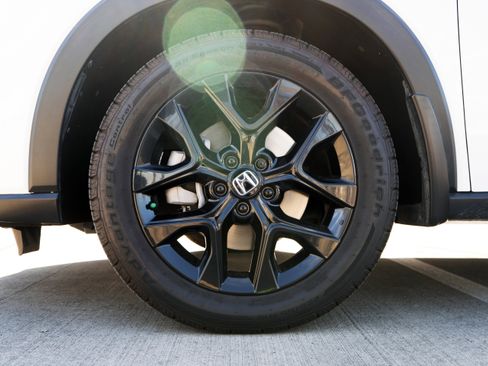 Used 2024 Honda HR-V Sport image 14