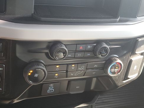 Used 2025 Ford F350 XL w/ FX4 Off-Road Package image 19