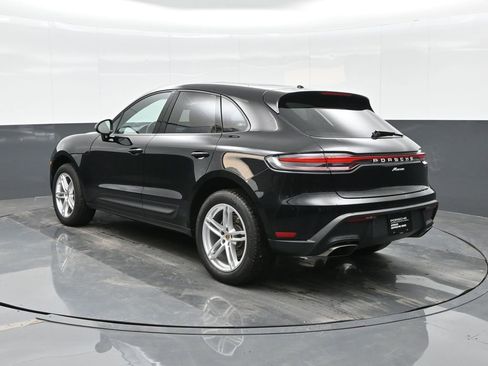 Certified 2025 Porsche Macan image 3