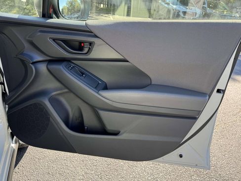 Certified 2025 Subaru Crosstrek 2.0i Premium image 8