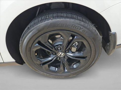 Used 2025 Honda Accord SE image 10