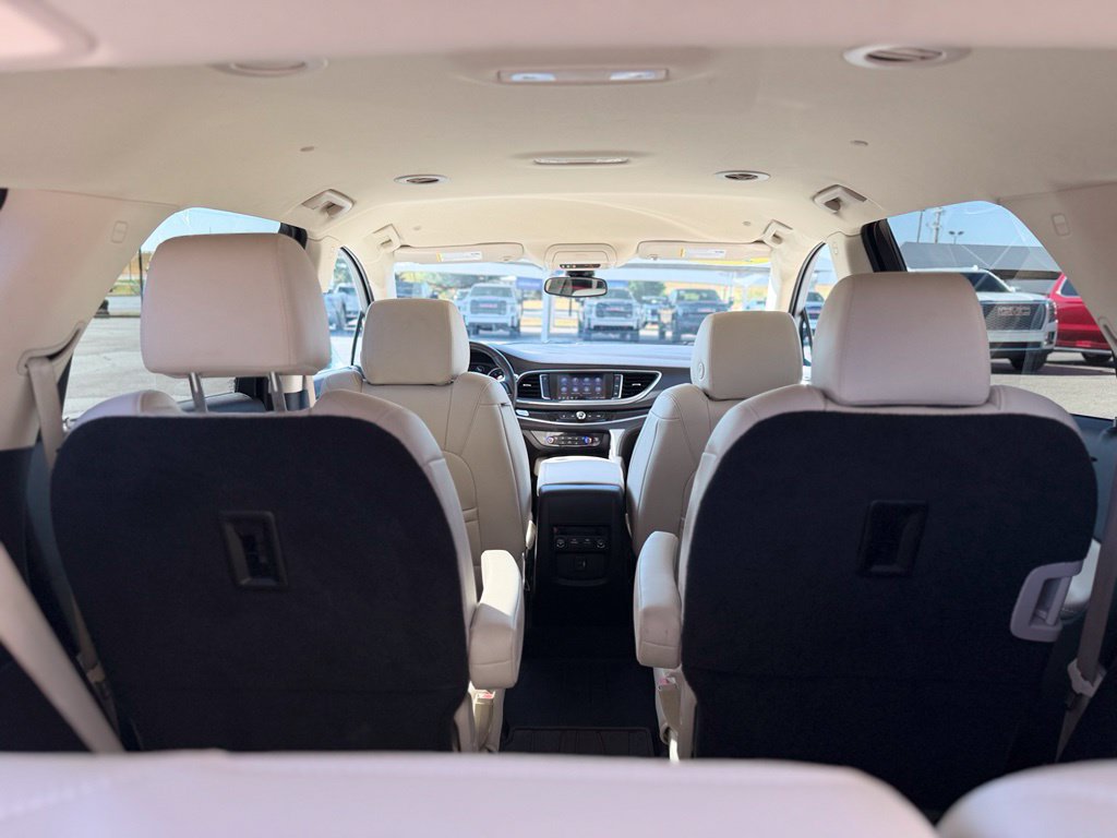 Used 2023 Buick Enclave Essence FWD image 7