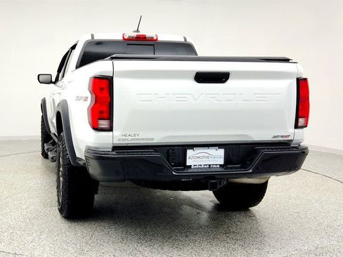 Used 2025 Chevrolet Colorado ZR2 w/ Technology Package image 6