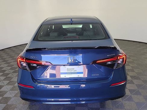 Certified 2025 Honda Civic Sport image 5