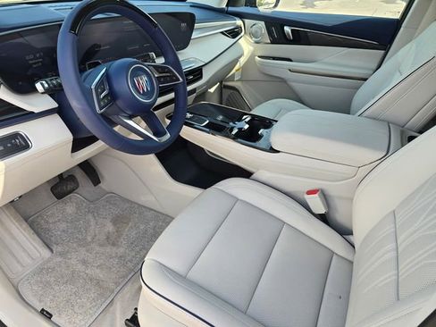 New 2026 Buick Enclave Avenir w/ Super Cruise Package FWD image 19