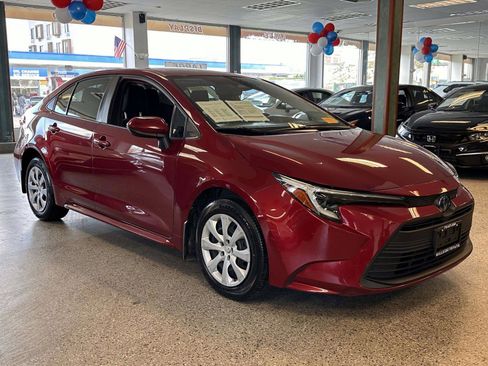 Certified 2023 Toyota Corolla LE FWD image 6