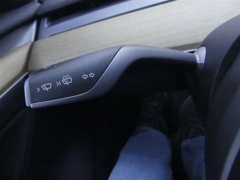 Used 2022 Tesla Model 3 Long Range image 18