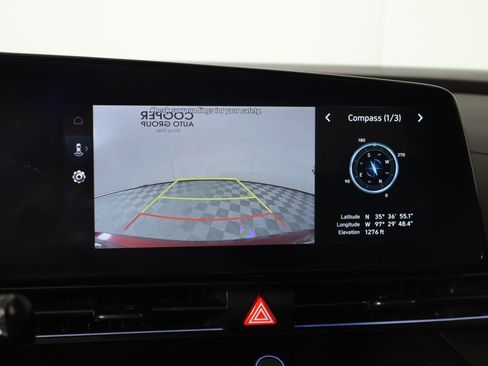 Certified 2025 Hyundai Elantra SEL FWD image 6