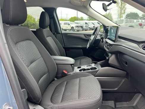 Used 2025 Ford Escape Active w/ Tech Pack #1 AWD/4WD image 11