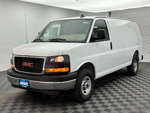New 2025 GMC Savana 2500 w/ Driver Convenience Package image 11