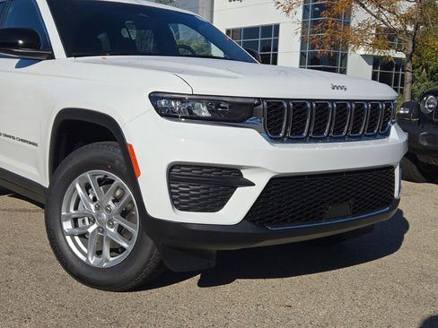 New 2025 Jeep Grand Cherokee Laredo X w/ Luxury Tech Group I image 2
