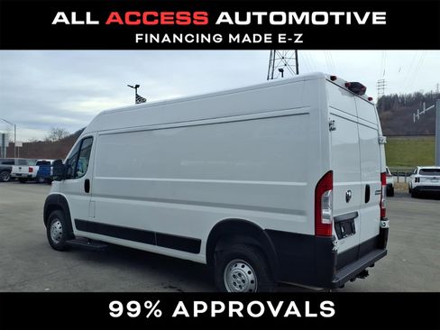Used 2023 RAM ProMaster 2500 image 4