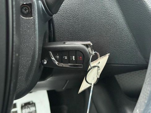 Used 2023 Toyota Corolla LE image 30