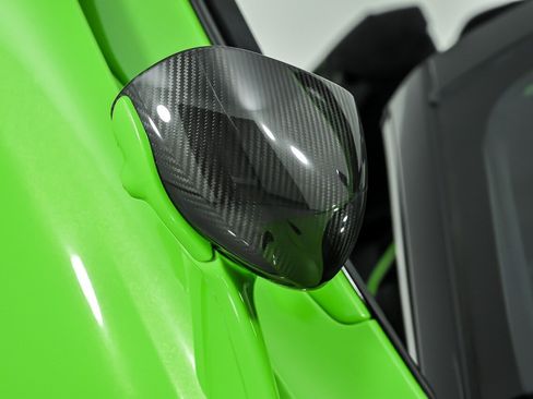 Used 2024 McLaren 750S Spider RWD image 5