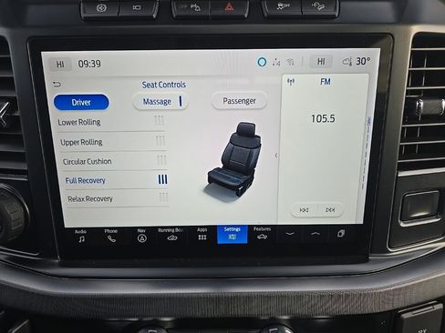 Used 2024 Ford F250 Platinum w/ FX4 Off-Road Package image 25