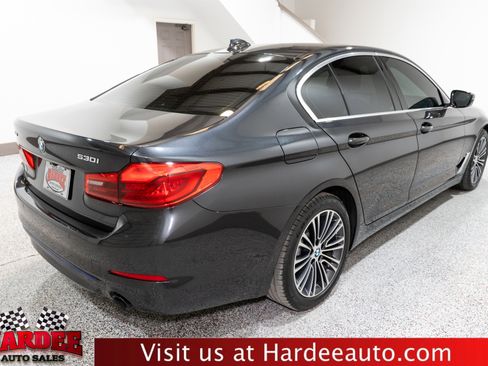 Used 2019 BMW 530i xDrive w/ Convenience Package image 5