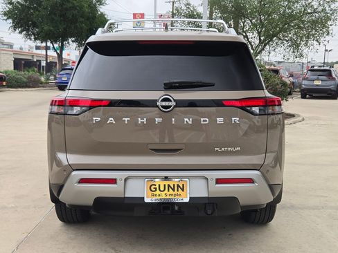 Certified 2024 Nissan Pathfinder Platinum FWD image 4