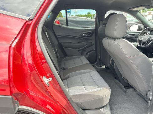 Certified 2024 Chevrolet Trax RS w/ Driver Confidence Package FWD image 21