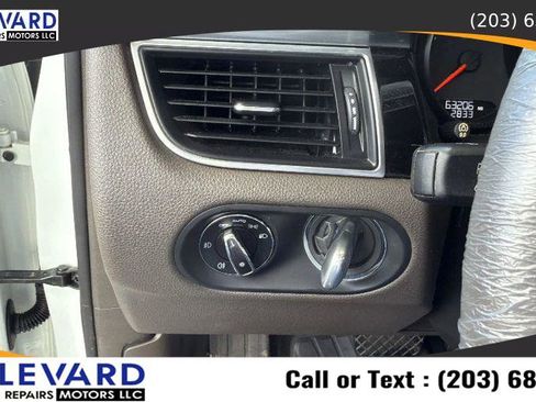 Used 2017 Porsche Macan S image 23