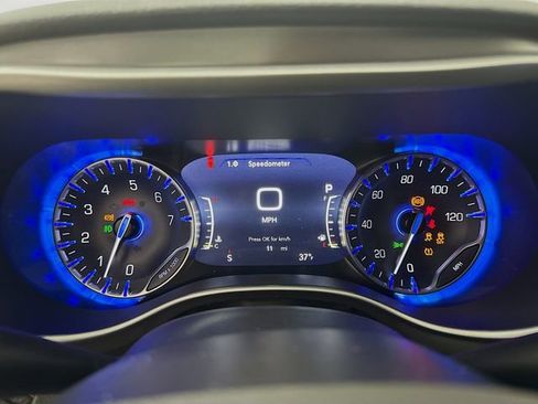 New 2026 Chrysler Pacifica Select image 12