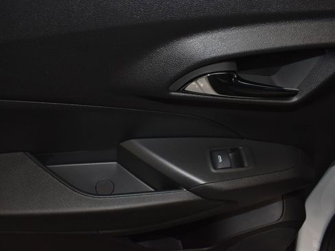 New 2026 Chevrolet Trax LT image 14