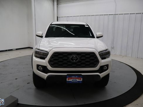 Used 2023 Toyota Tacoma TRD Off-Road w/ Technology Package image 11
