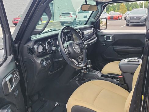 Used 2020 Jeep Wrangler Unlimited Sport AWD/4WD image 14