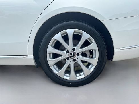 Used 2018 Mercedes-Benz E 300 image 13
